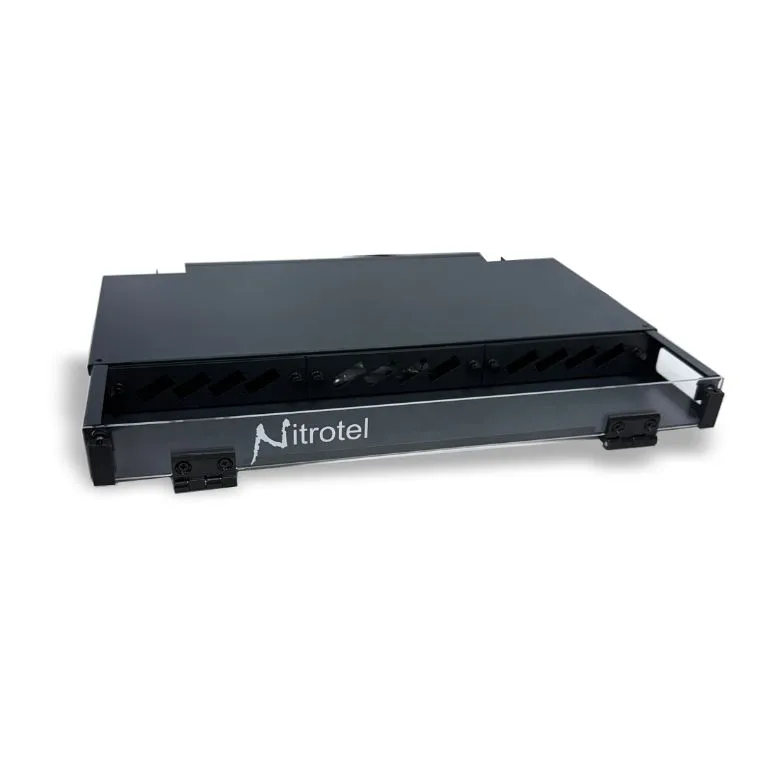 NITROTEL - ODF ENGINEERPRO 1U Vacio, Puerta de Acrilico, Deslizable, 1 Bandeja de 24 fusiones, Capacidad de 3 Placas LGX - NTDIO1UBKR1
